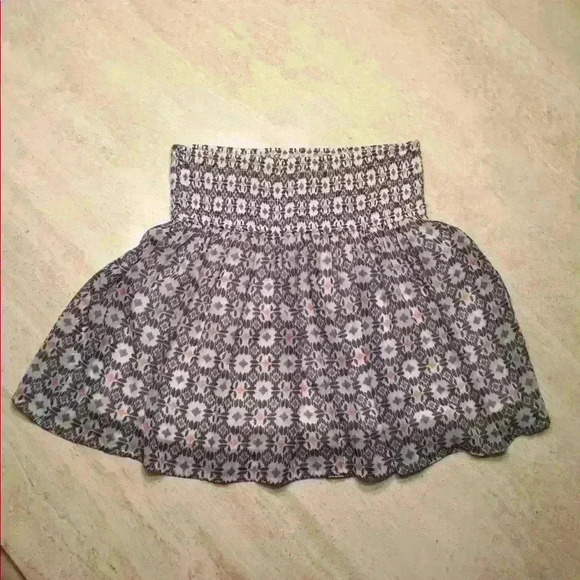 Hollister Skirt - Picture 4 of 5